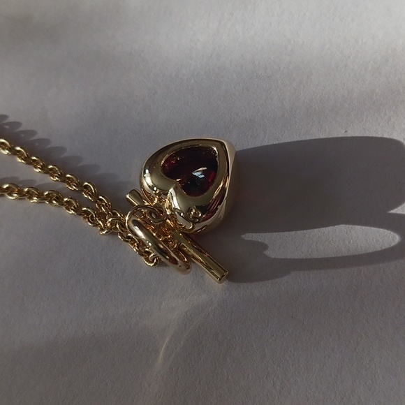 Analuisa by Hanna Lee heart Necklace - Picture 3 of 3